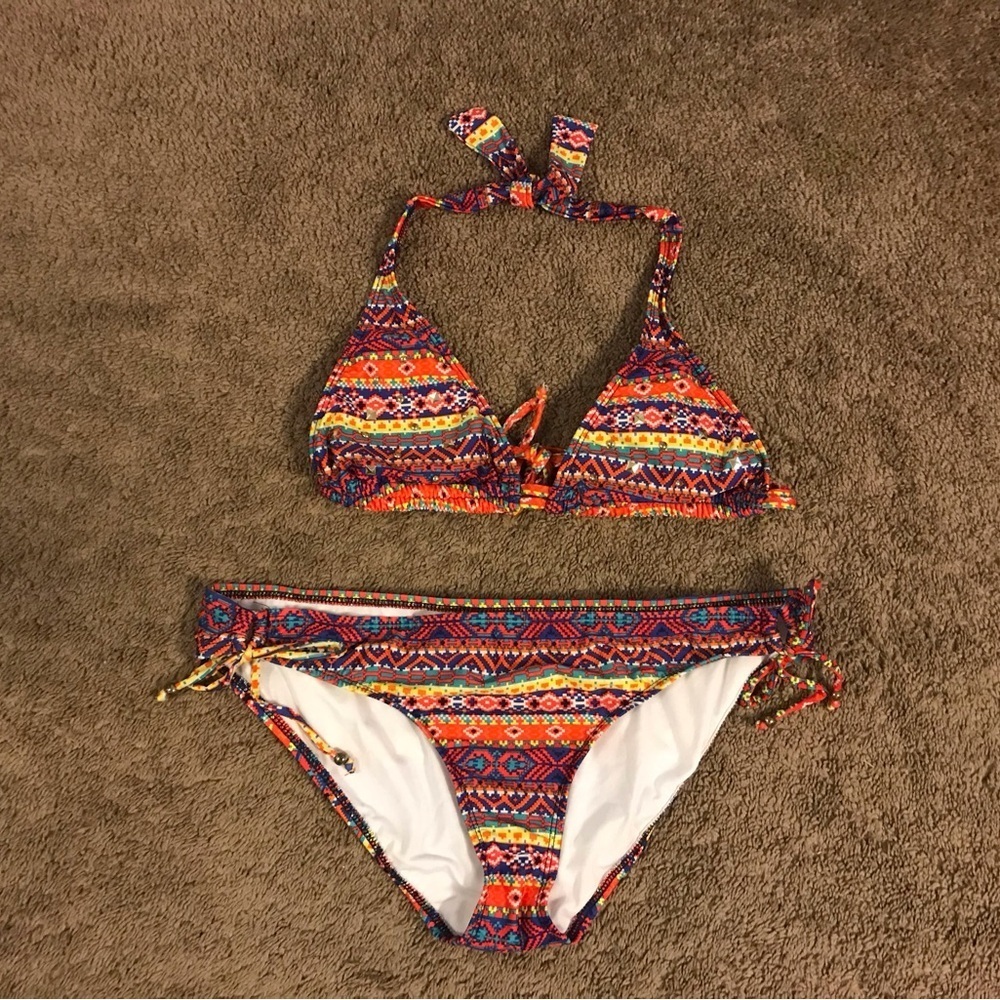 Gianni Bini 2 Piece Estilo Print Bikini Swimsuit